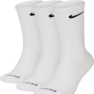 NWT Nike Crew Socks